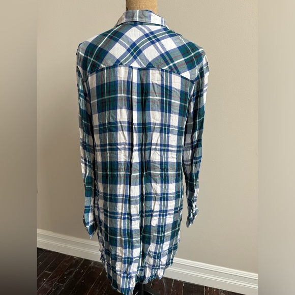 Long blue and green flannel - Picture 2 of 7
